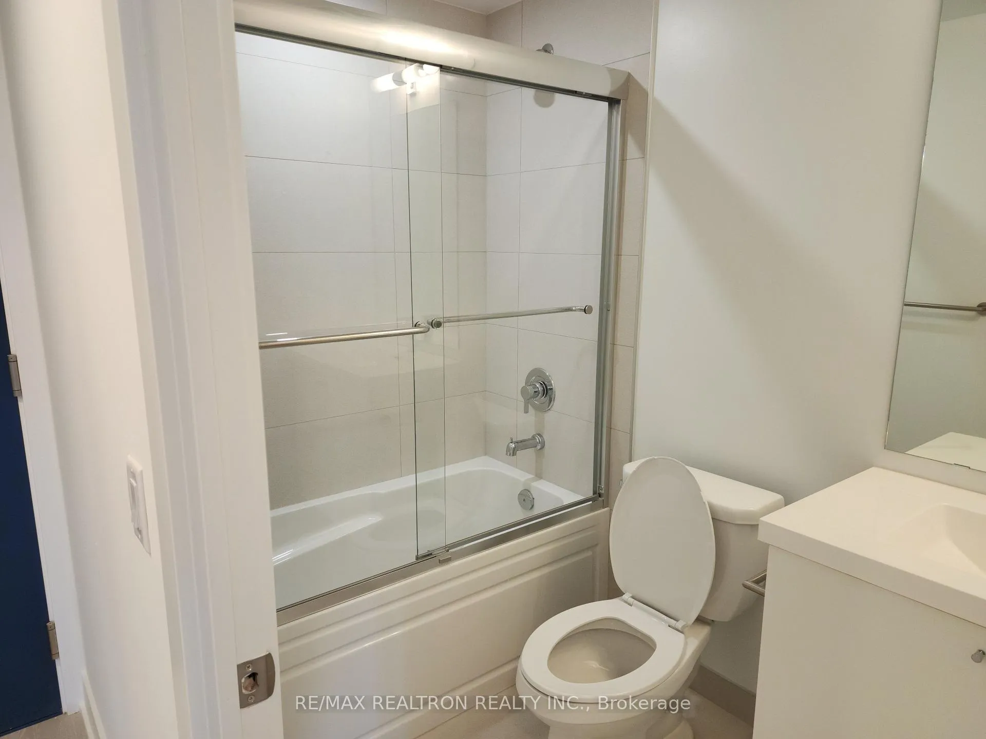 Photo 7 of Unit 734, 2545 Simcoe Street N, Oshawa, Windfields — HOMEH