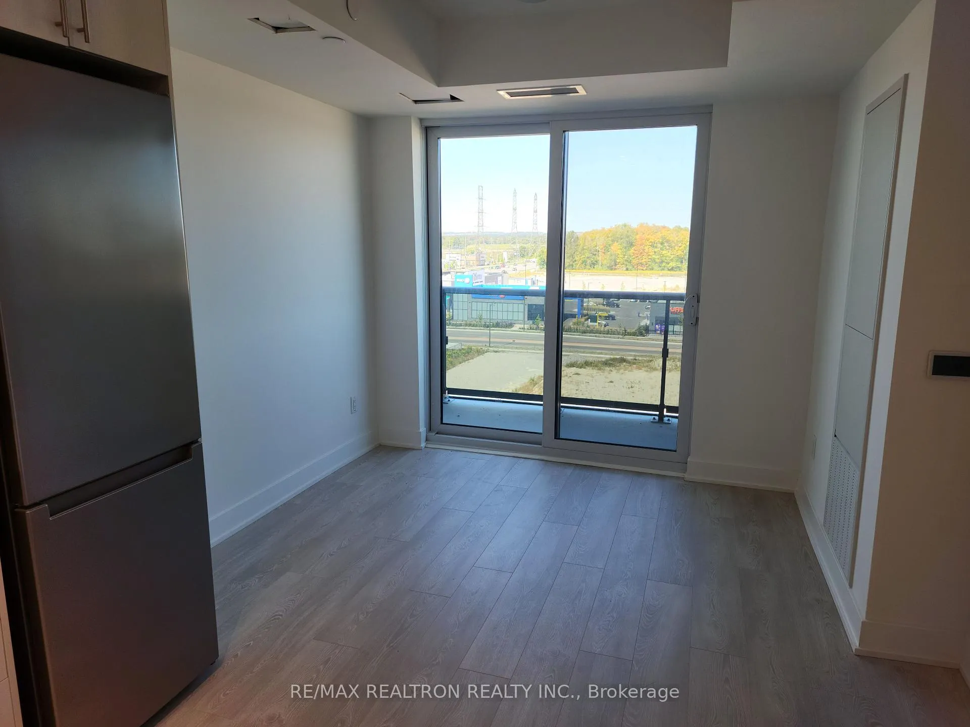 Photo 13 of Unit 734, 2545 Simcoe Street N, Oshawa, Windfields — HOMEH