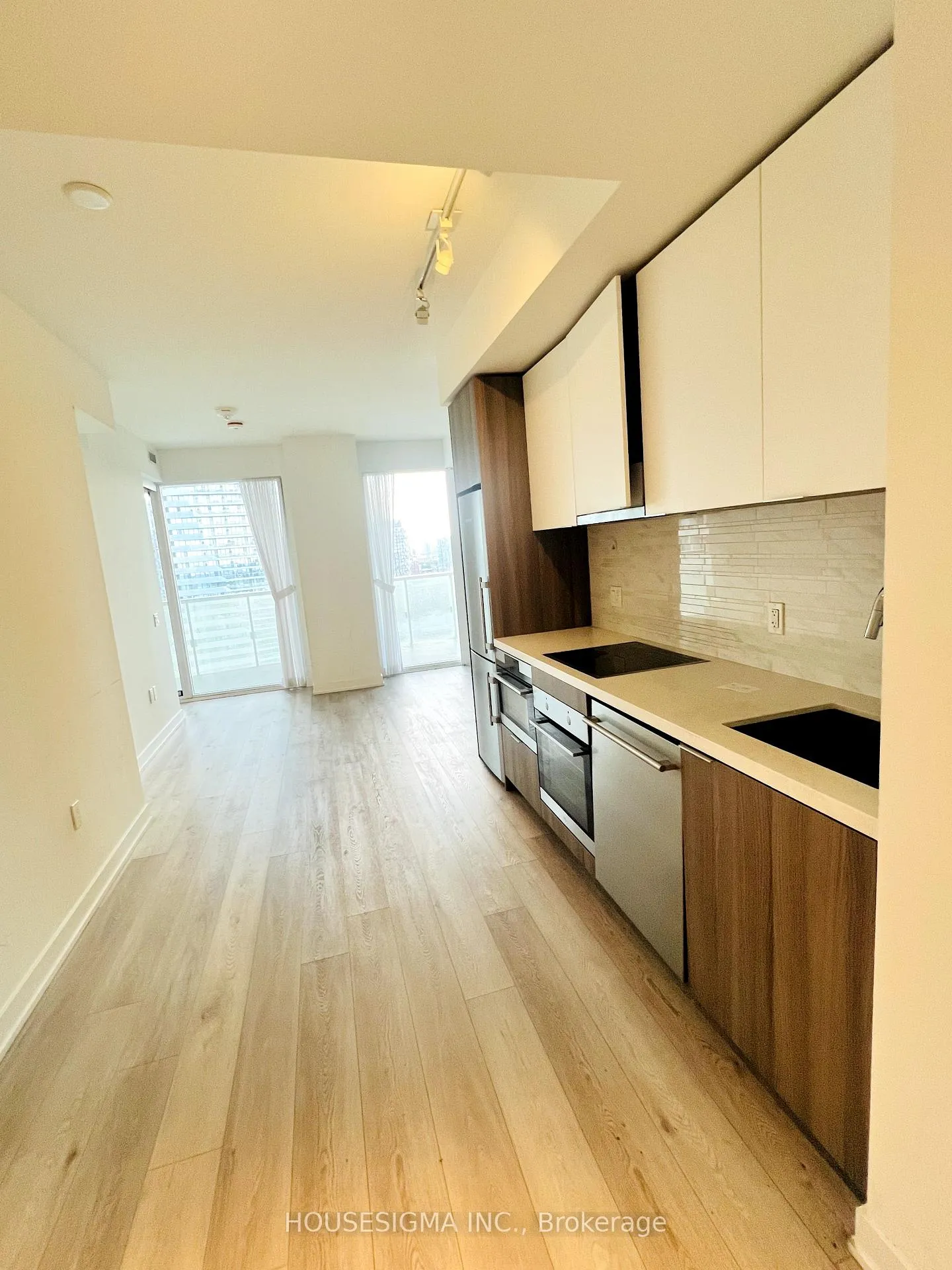 Photo 2 of Unit 2308, 15 Queens Quay E, Toronto, Waterfront Communities — HOMEH
