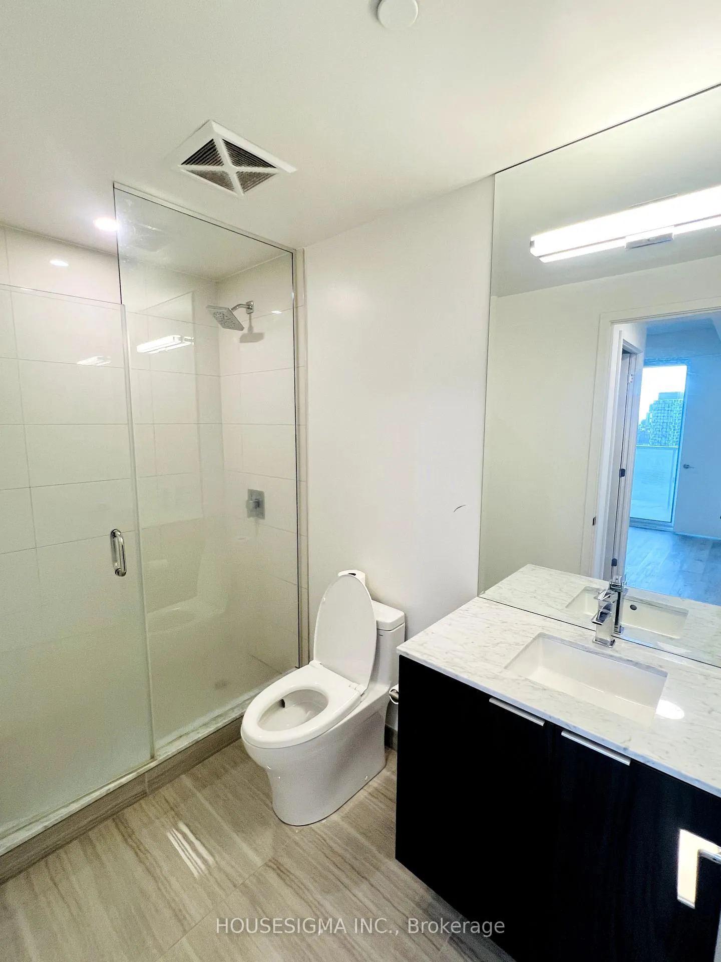 Photo 5 of Unit 2308, 15 Queens Quay E, Toronto, Waterfront Communities — HOMEH