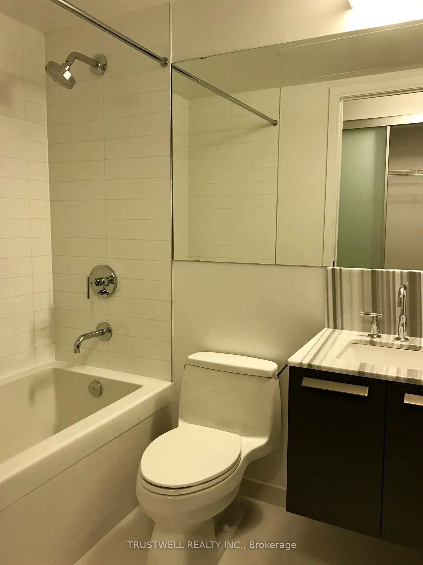 Photo 5 of Unit 810, 42 Charles Street E, Toronto, Church-Yonge Corridor — HOMEH