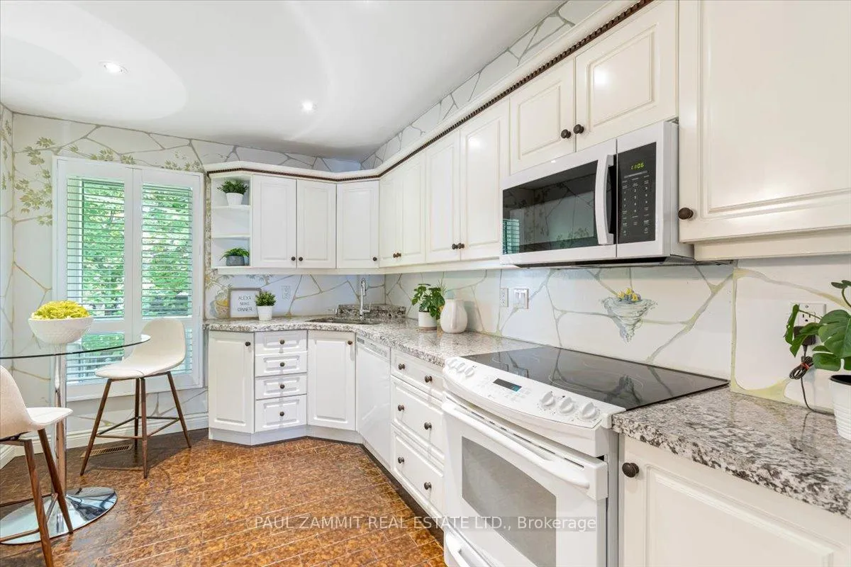 Photo 10 of 220 Royal Orchard Boulevard, Markham, Royal Orchard — HOMEH