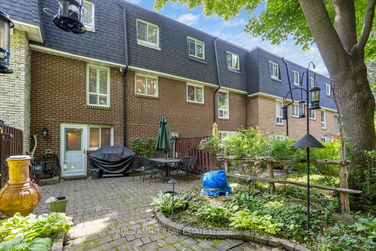 Photo 23 of 220 Royal Orchard Boulevard, Markham, Royal Orchard — HOMEH