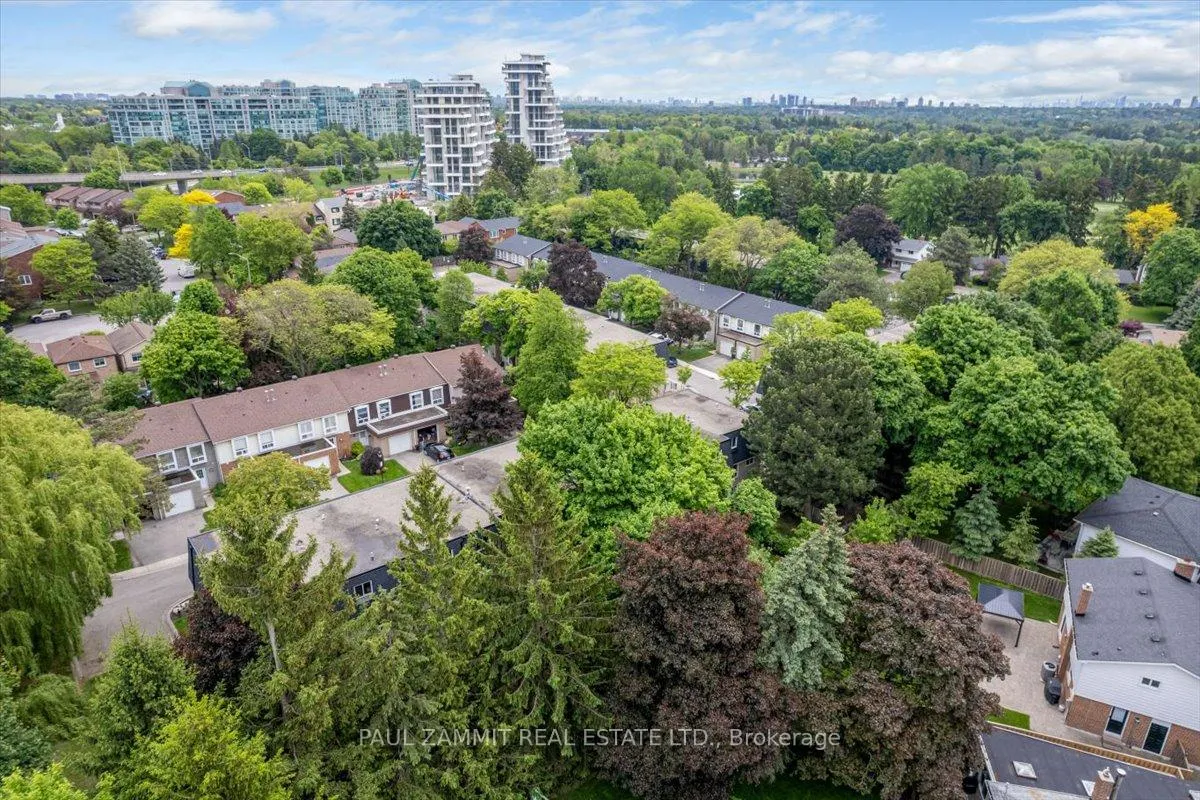 Photo 27 of 220 Royal Orchard Boulevard, Markham, Royal Orchard — HOMEH