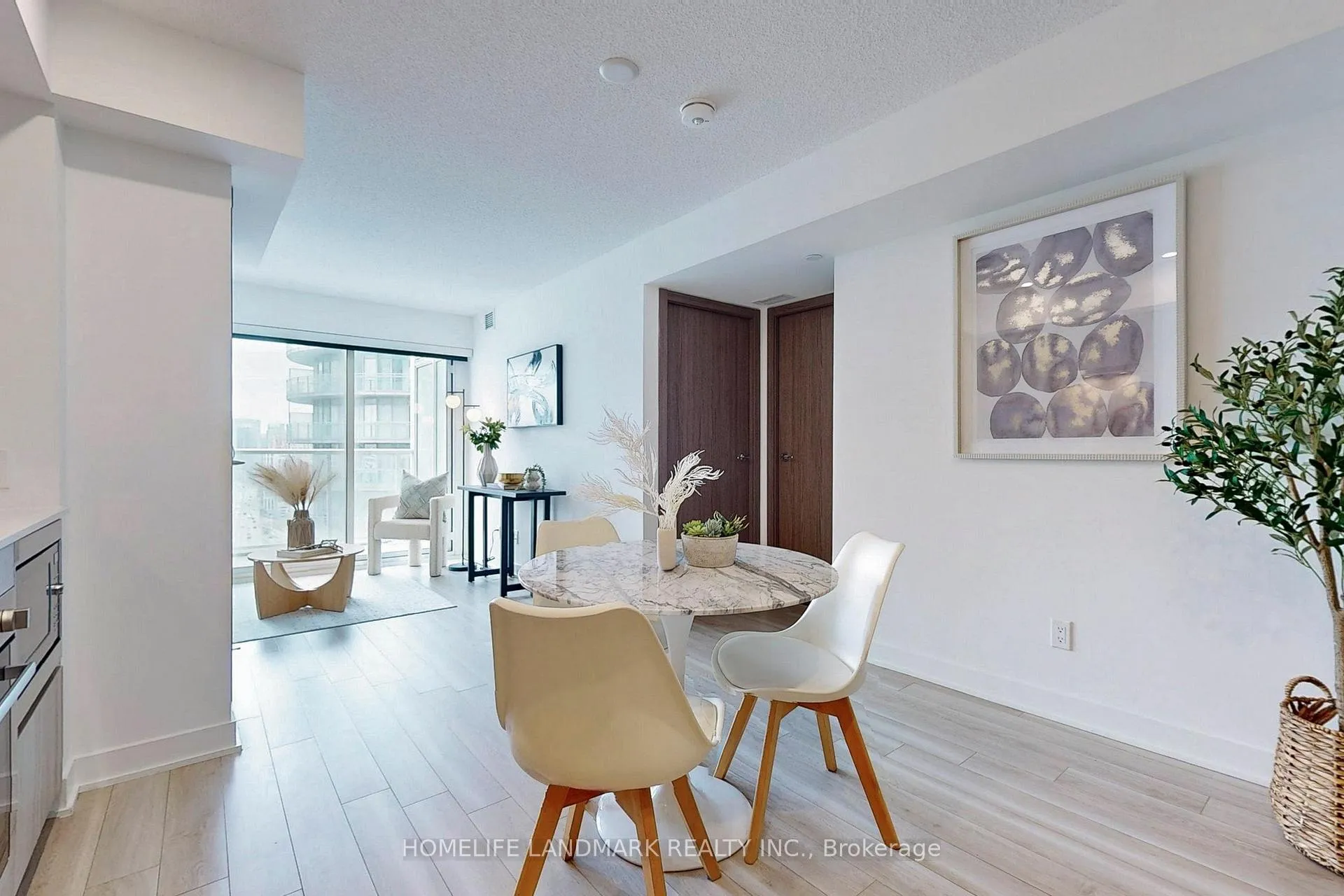 Photo 12 of Unit 2712, 17 Bathurst Street, Toronto, Waterfront Communities — HOMEH