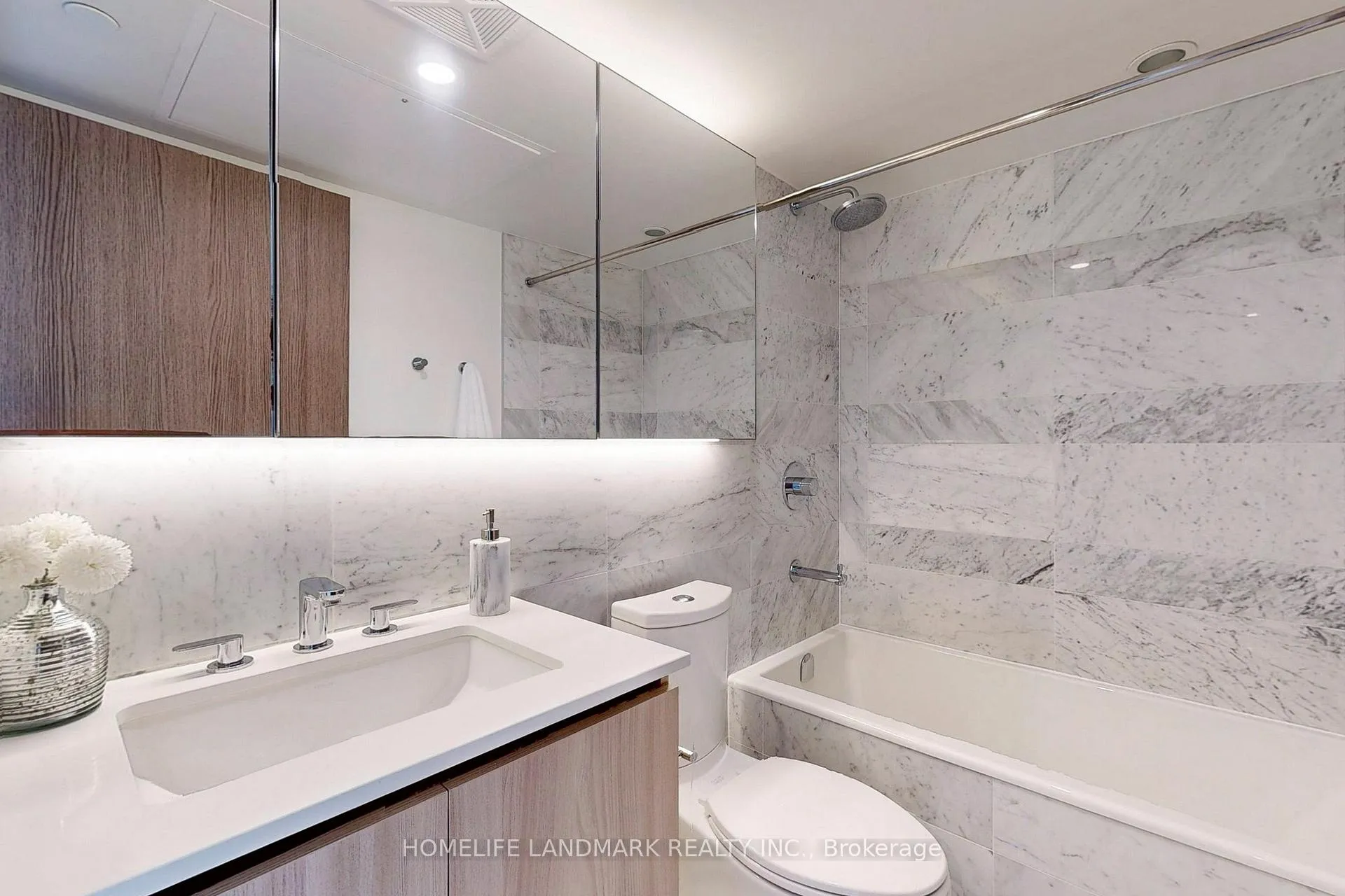 Photo 20 of Unit 2712, 17 Bathurst Street, Toronto, Waterfront Communities — HOMEH