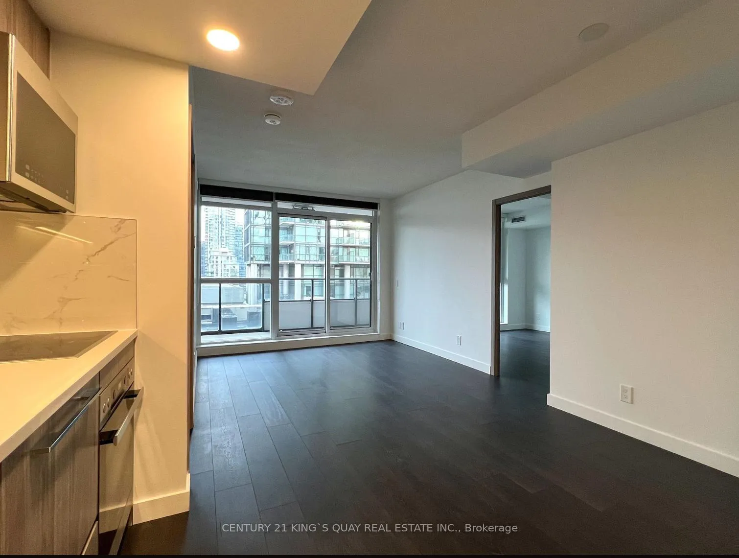 Photo 7 of Unit 1105, 38 Widmer Street, Toronto, Waterfront Communities — HOMEH