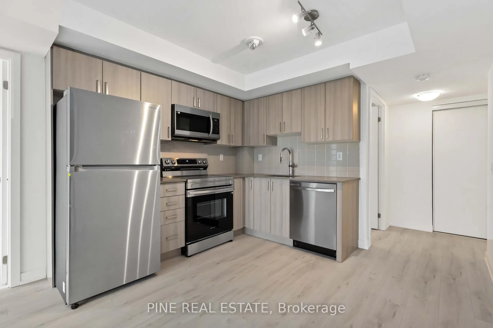 Photo 1 of Unit 1008, 1435 Celebration Drive, Pickering, Bay Ridges — HOMEH