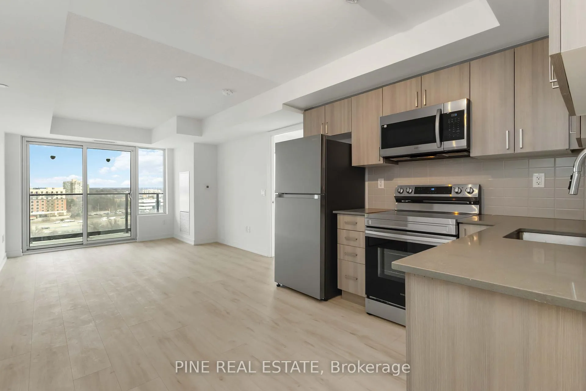 Photo 2 of Unit 1008, 1435 Celebration Drive, Pickering, Bay Ridges — HOMEH