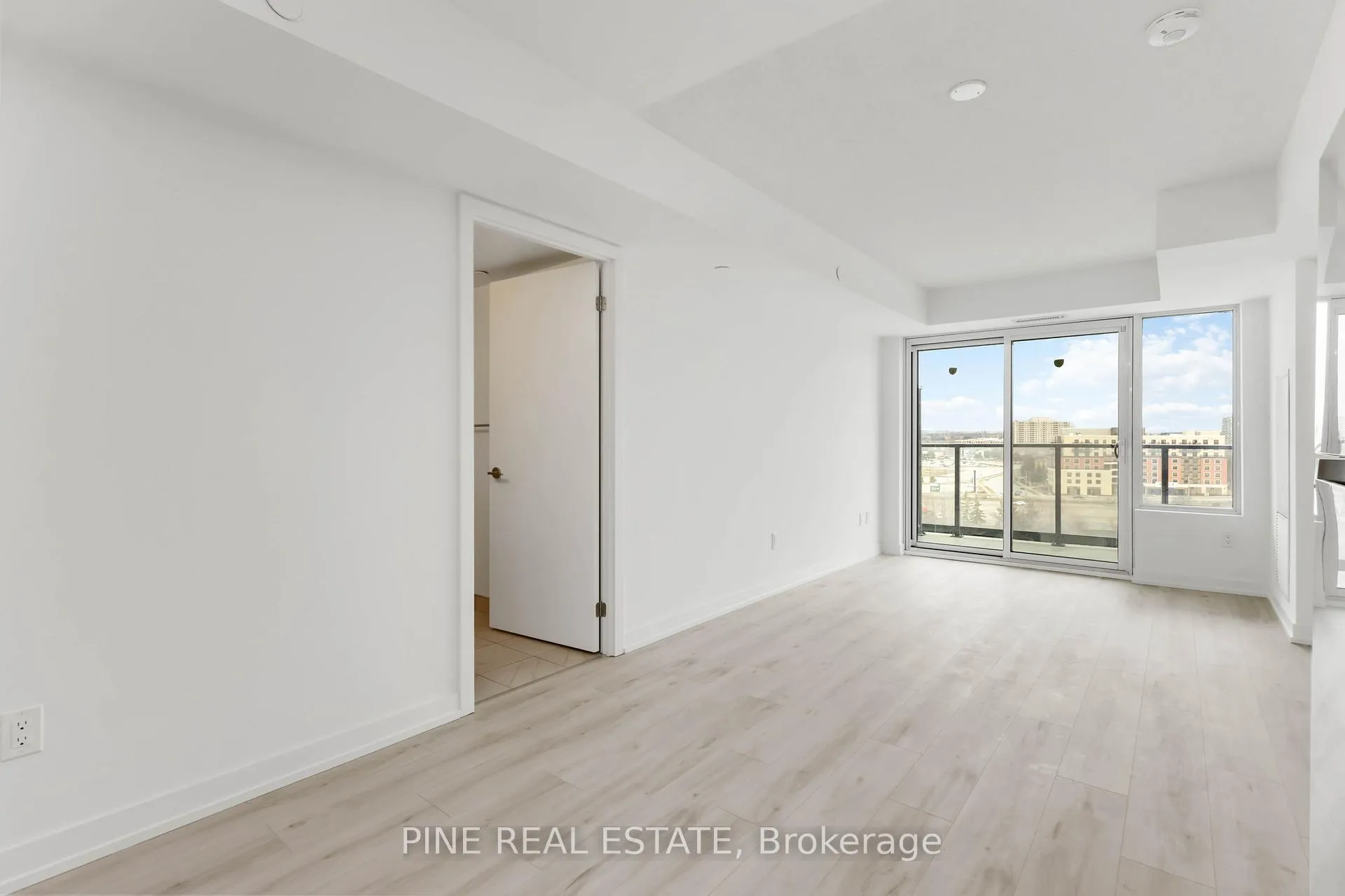 Photo 13 of Unit 1008, 1435 Celebration Drive, Pickering, Bay Ridges — HOMEH