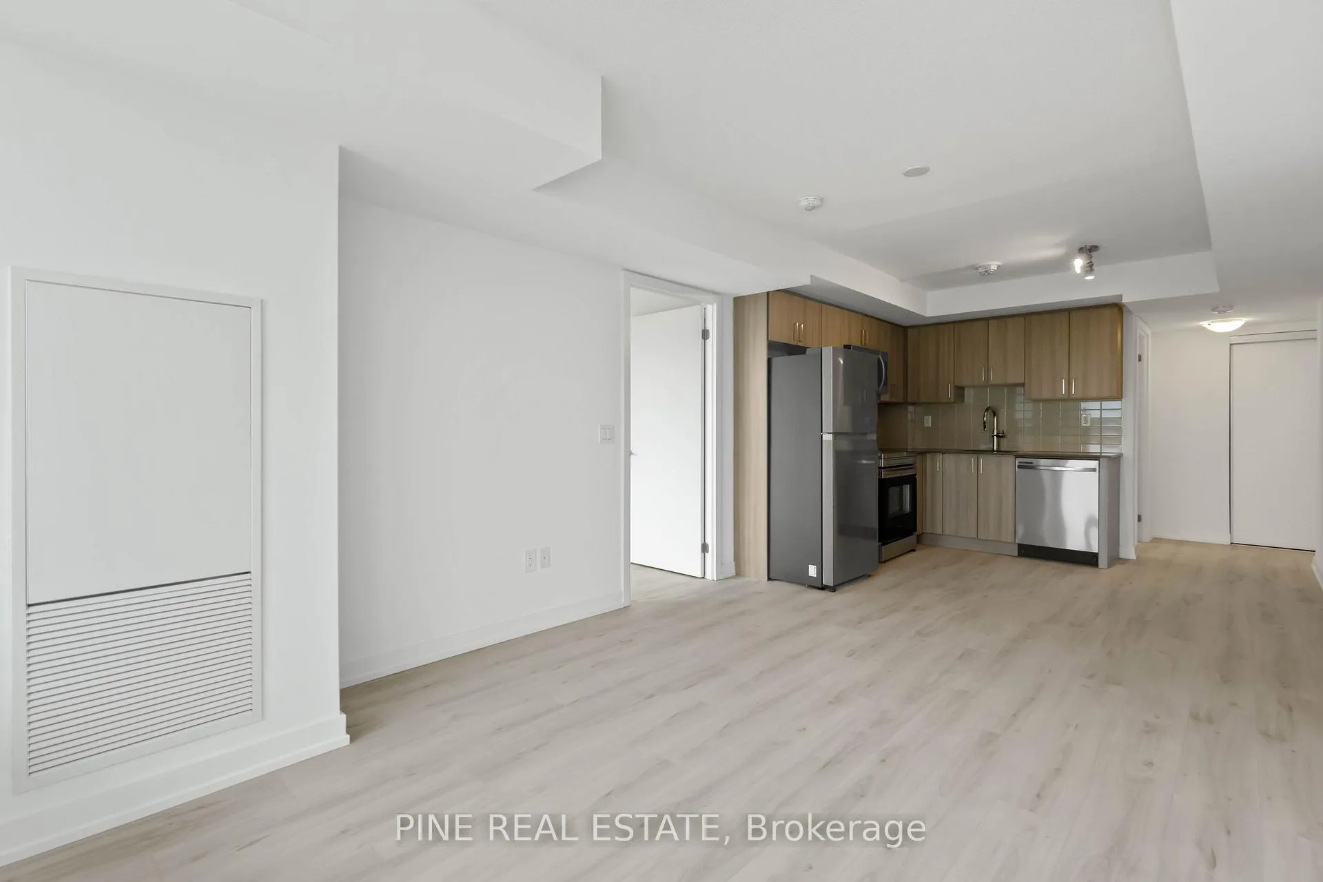 Photo 18 of Unit 1008, 1435 Celebration Drive, Pickering, Bay Ridges — HOMEH