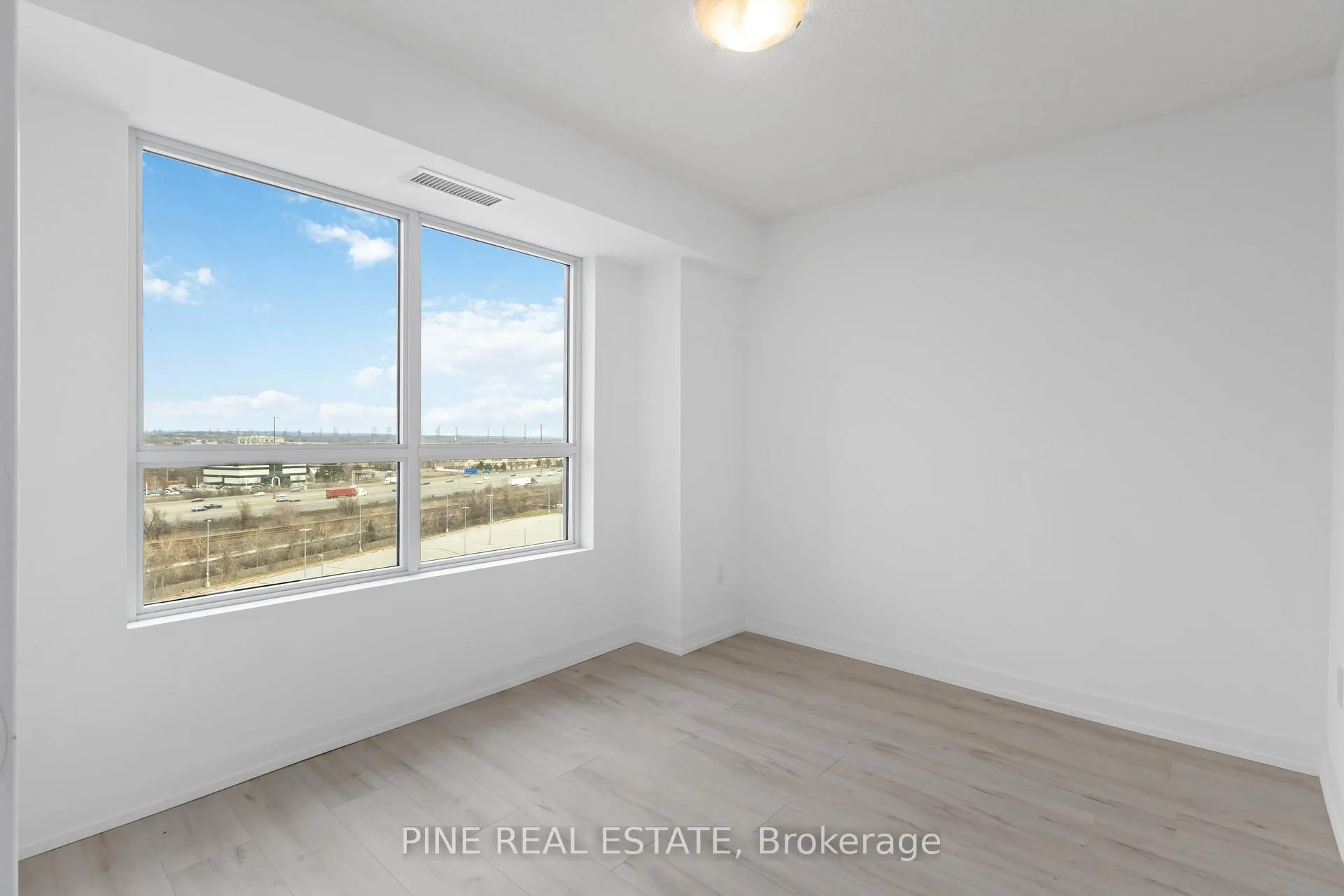 Photo 24 of Unit 1008, 1435 Celebration Drive, Pickering, Bay Ridges — HOMEH