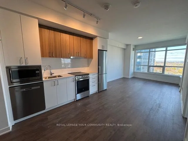 Front of Unit 1510, 30 Upper Mall Way