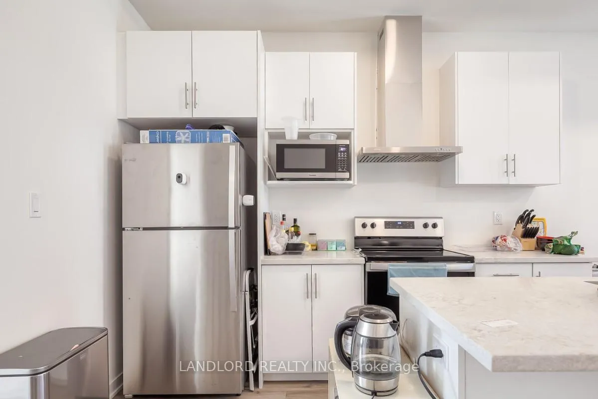 Photo 7 of 44 Armillo Place, Markham, Wismer — HOMEH