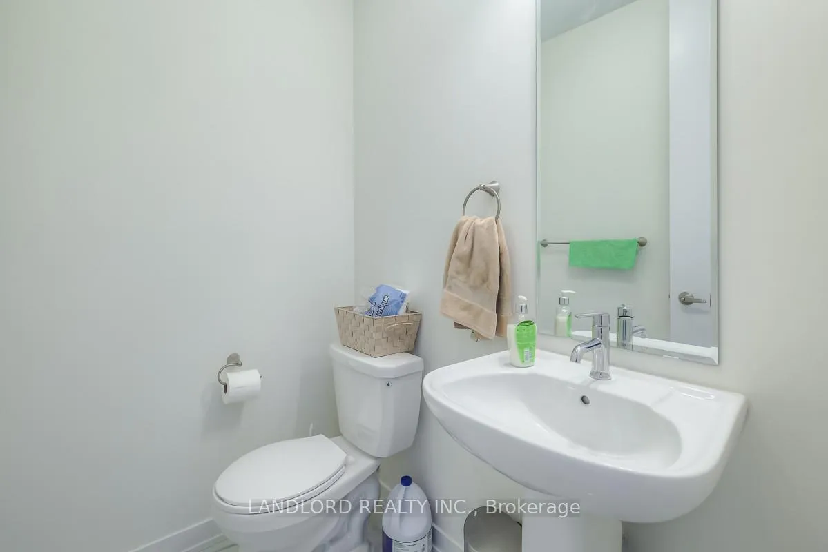 Photo 11 of 44 Armillo Place, Markham, Wismer — HOMEH