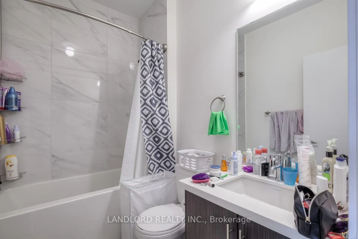 Photo 21 of 44 Armillo Place, Markham, Wismer — HOMEH