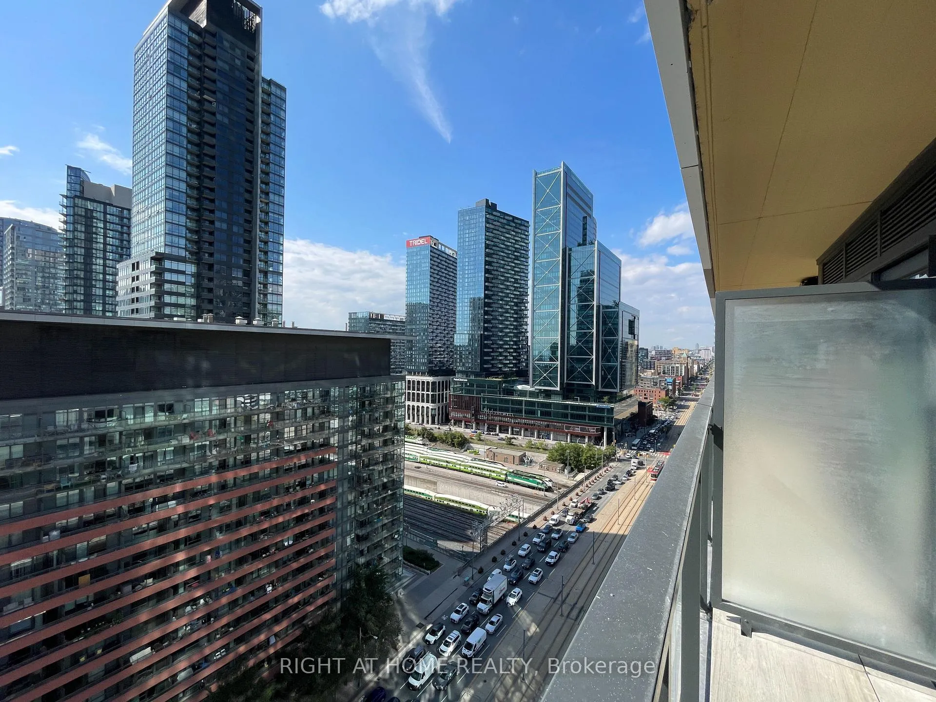 Photo 18 of Unit 2012, 3 Concord Cityplace Way, Toronto, Waterfront Communities — HOMEH