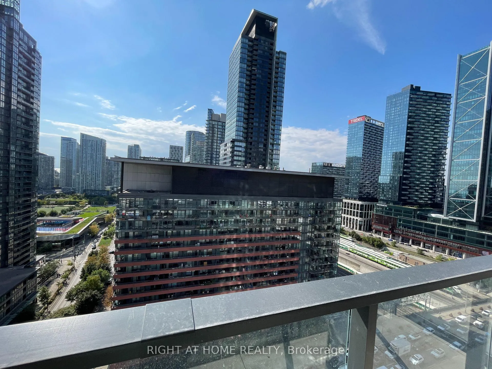Photo 19 of Unit 2012, 3 Concord Cityplace Way, Toronto, Waterfront Communities — HOMEH