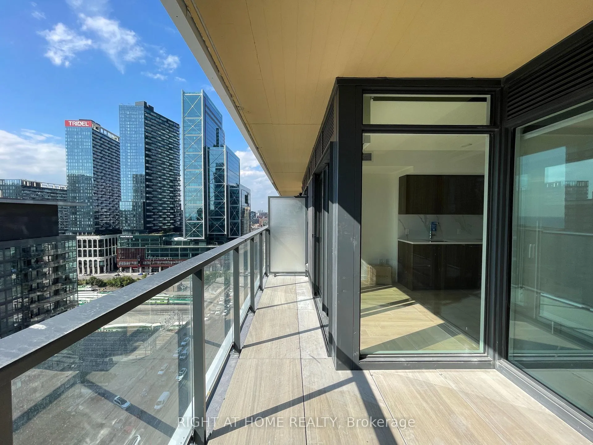 Photo 21 of Unit 2012, 3 Concord Cityplace Way, Toronto, Waterfront Communities — HOMEH