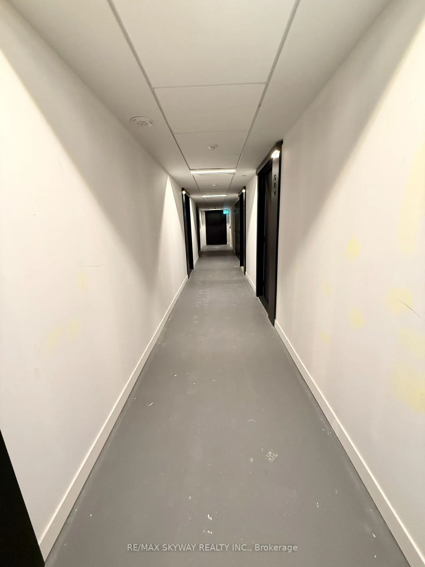 Photo 2 of Unit 504, 28 Eastern Avenue W, Toronto, Moss Park — HOMEH