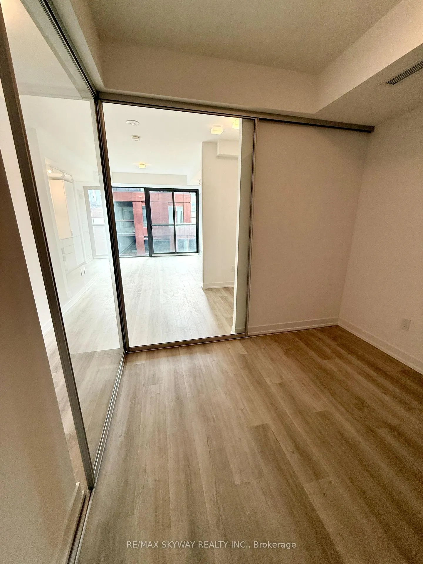 Photo 10 of Unit 504, 28 Eastern Avenue W, Toronto, Moss Park — HOMEH
