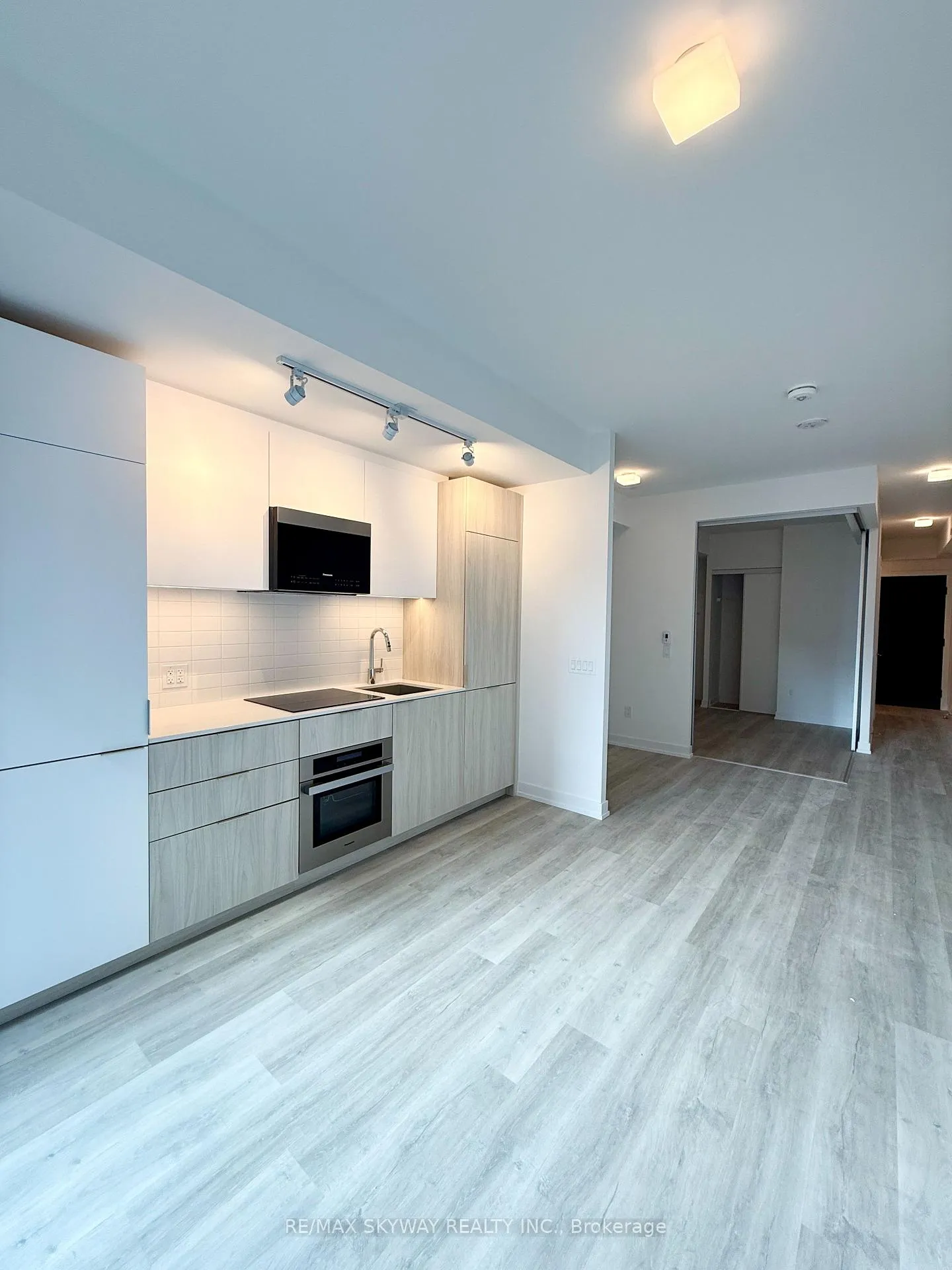 Photo 14 of Unit 504, 28 Eastern Avenue W, Toronto, Moss Park — HOMEH