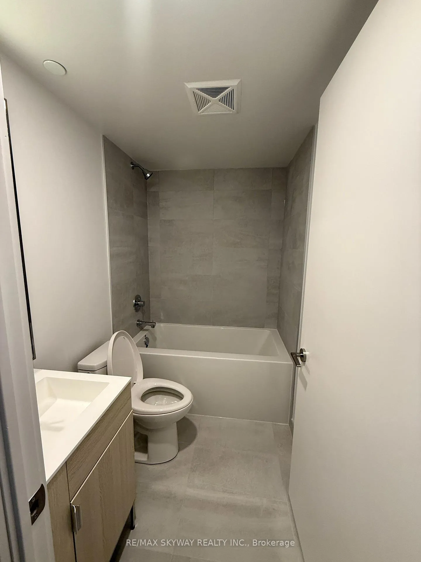 Photo 20 of Unit 504, 28 Eastern Avenue W, Toronto, Moss Park — HOMEH