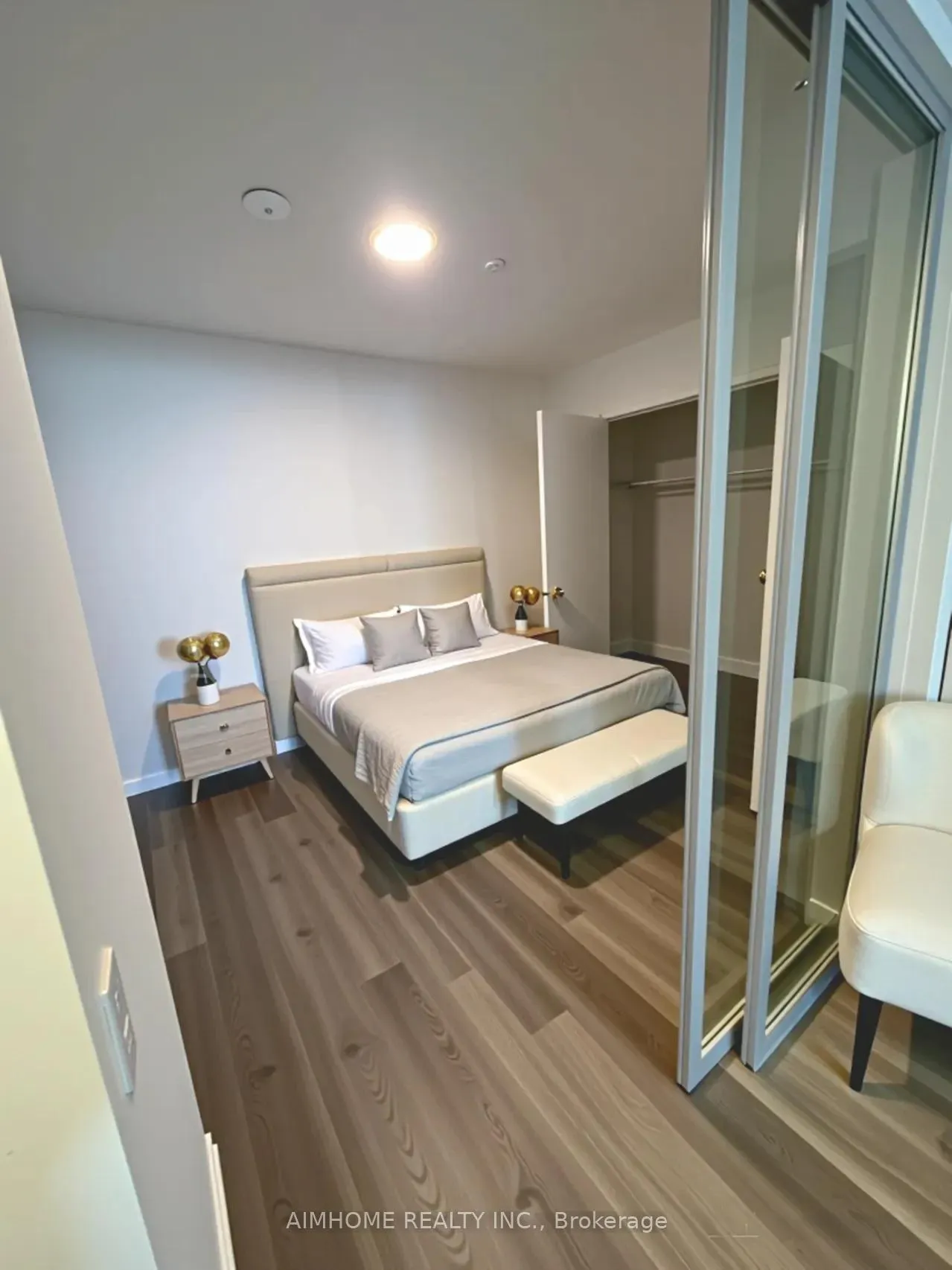 Photo 3 of Unit 6510, 55 Cooper Street, Toronto, Waterfront Communities — HOMEH