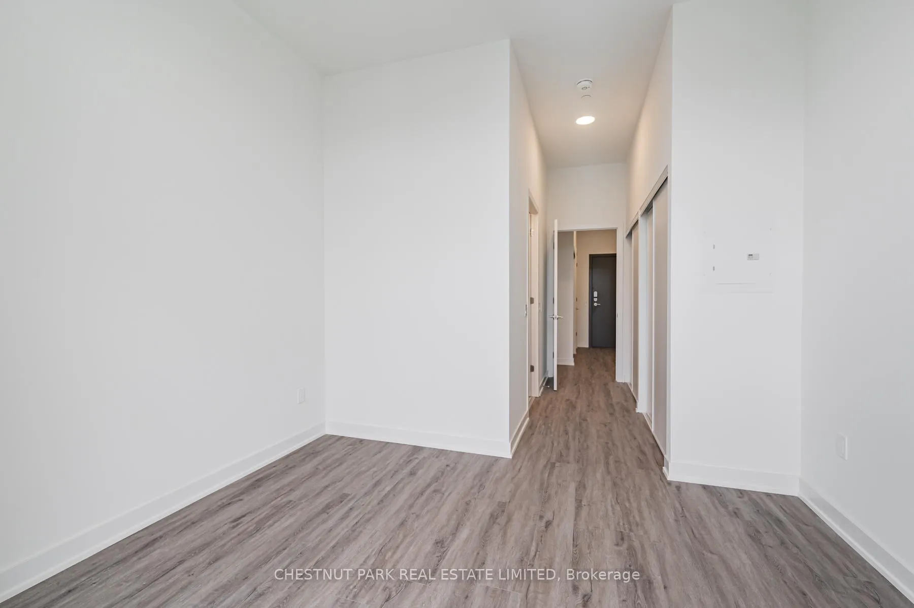 Photo 3 of Unit PH02, 9 Tecumseth Street, Toronto, Niagara — HOMEH