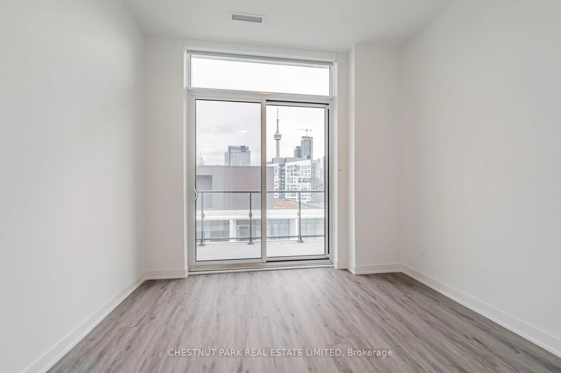 Photo 4 of Unit PH02, 9 Tecumseth Street, Toronto, Niagara — HOMEH