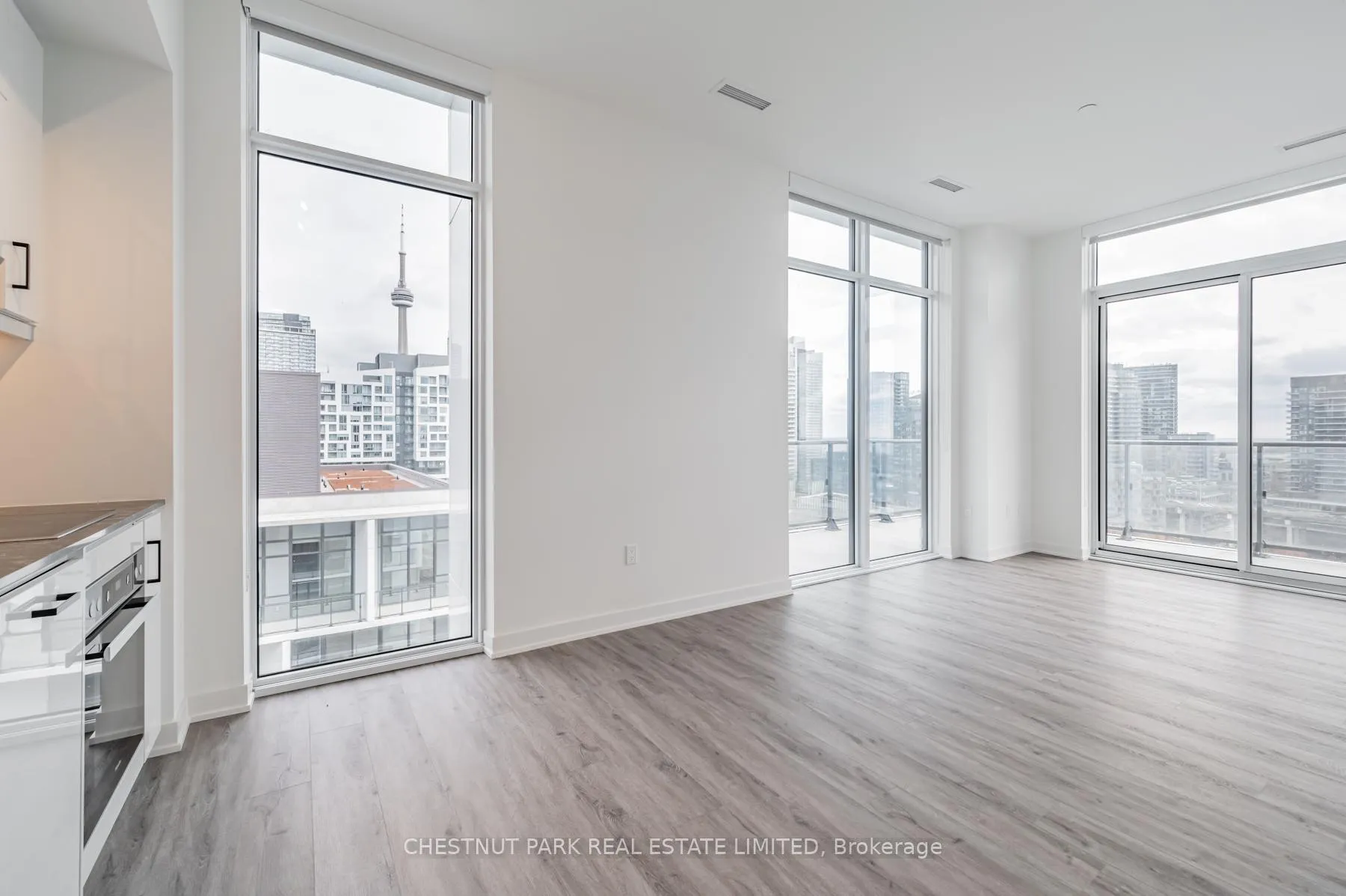 Photo 9 of Unit PH02, 9 Tecumseth Street, Toronto, Niagara — HOMEH