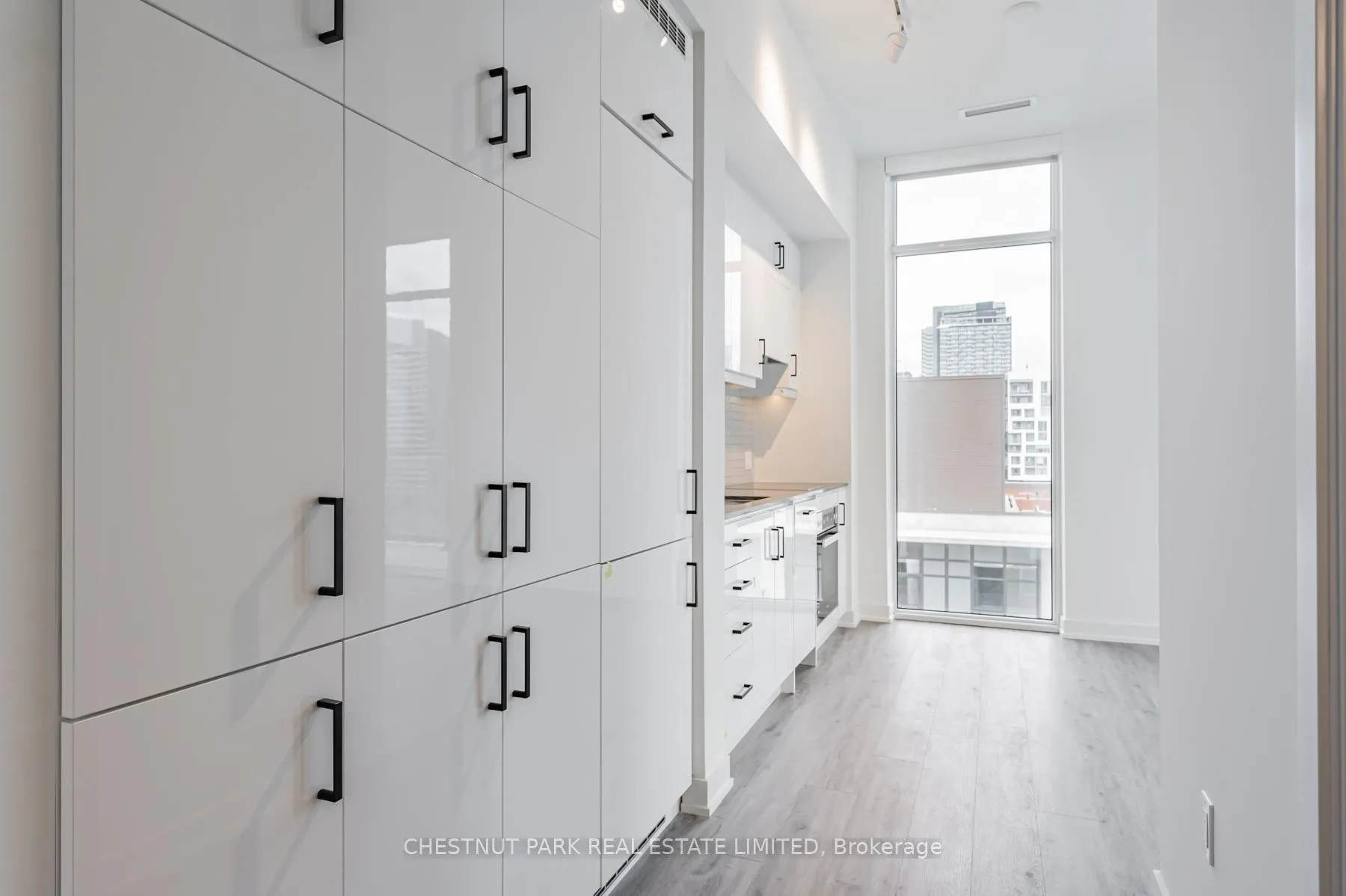 Photo 10 of Unit PH02, 9 Tecumseth Street, Toronto, Niagara — HOMEH