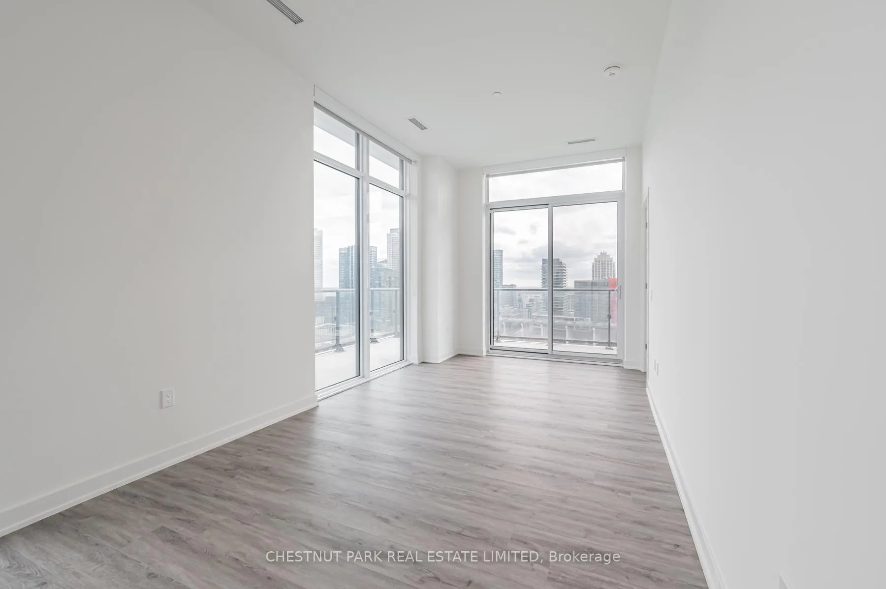 Photo 13 of Unit PH02, 9 Tecumseth Street, Toronto, Niagara — HOMEH