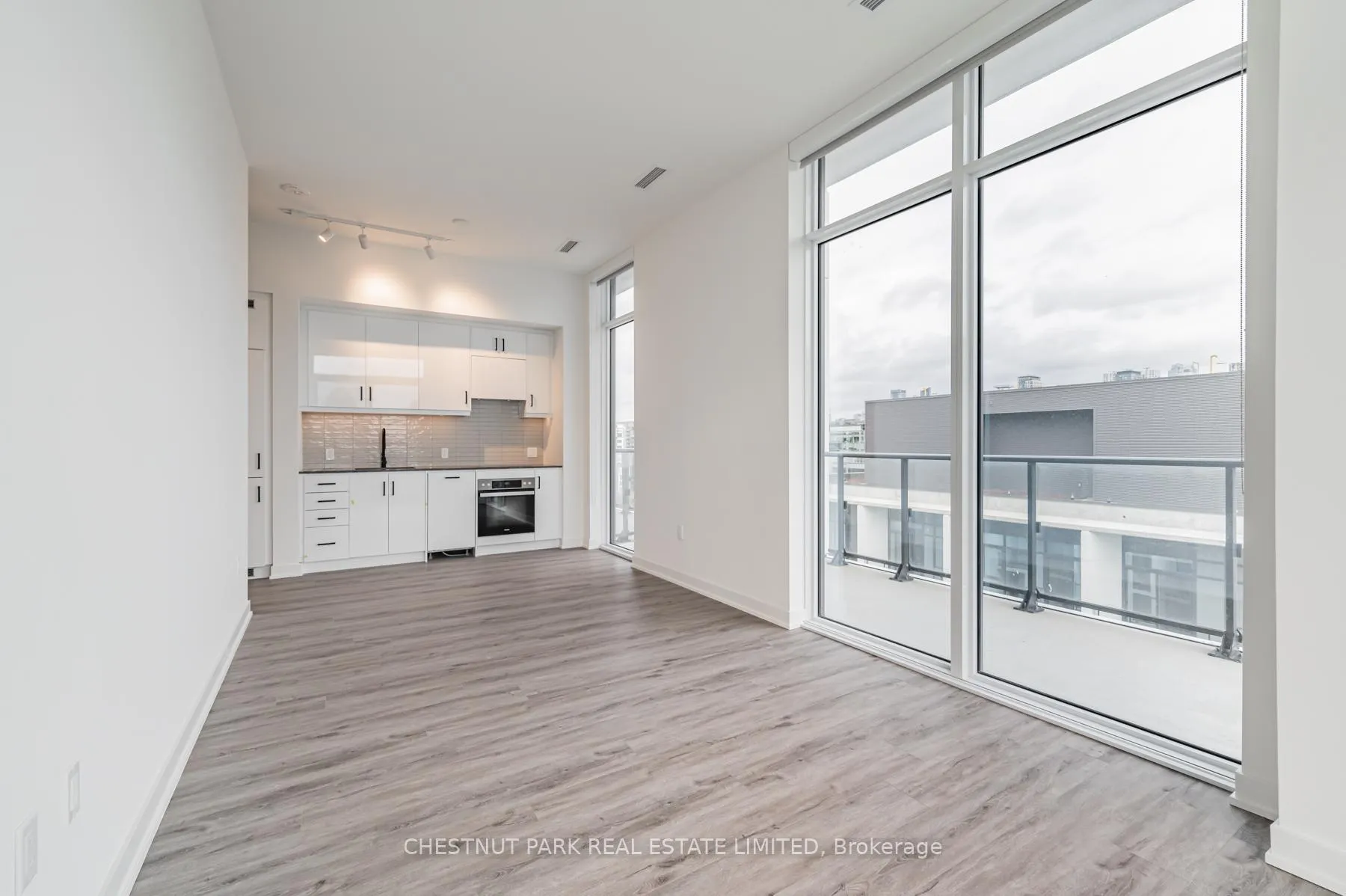 Photo 15 of Unit PH02, 9 Tecumseth Street, Toronto, Niagara — HOMEH