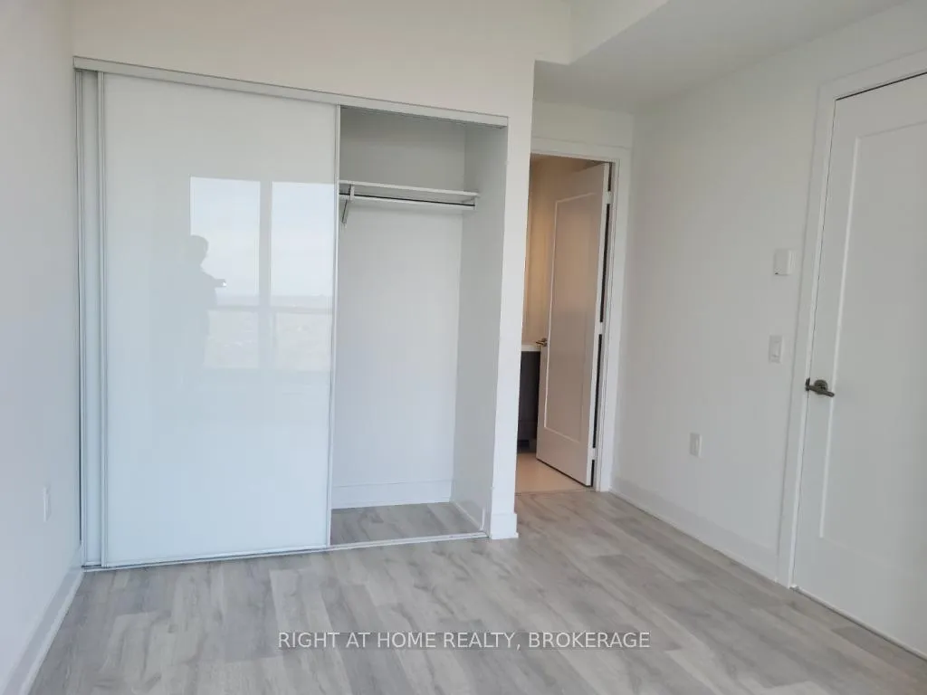 Photo 7 of Unit 2617, 585 Bloor Street E, Toronto, North St. James Town — HOMEH