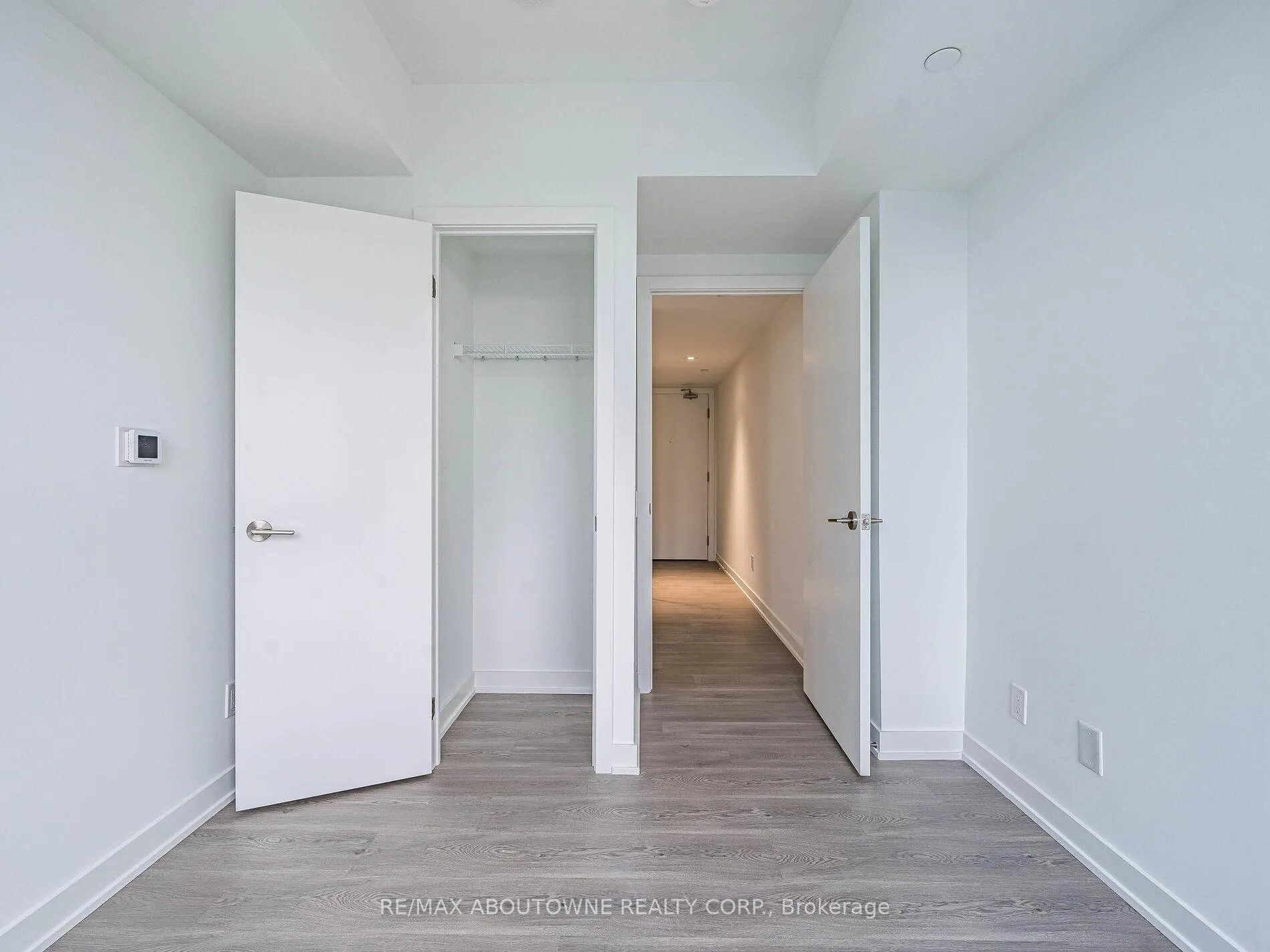 Photo 28 of Unit 4703, 8 Wellesley Street W, Toronto, Bay Street Corridor — HOMEH