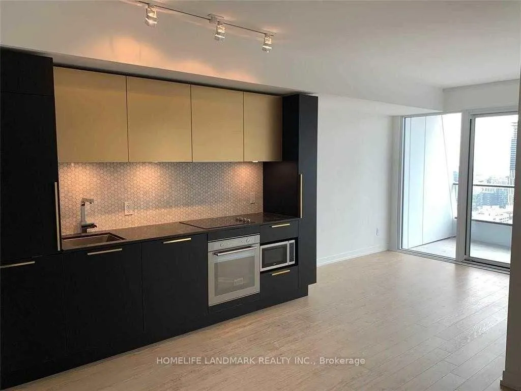 Photo 4 of Unit 3602, 85 Wood Street, Toronto, Church-Yonge Corridor — HOMEH