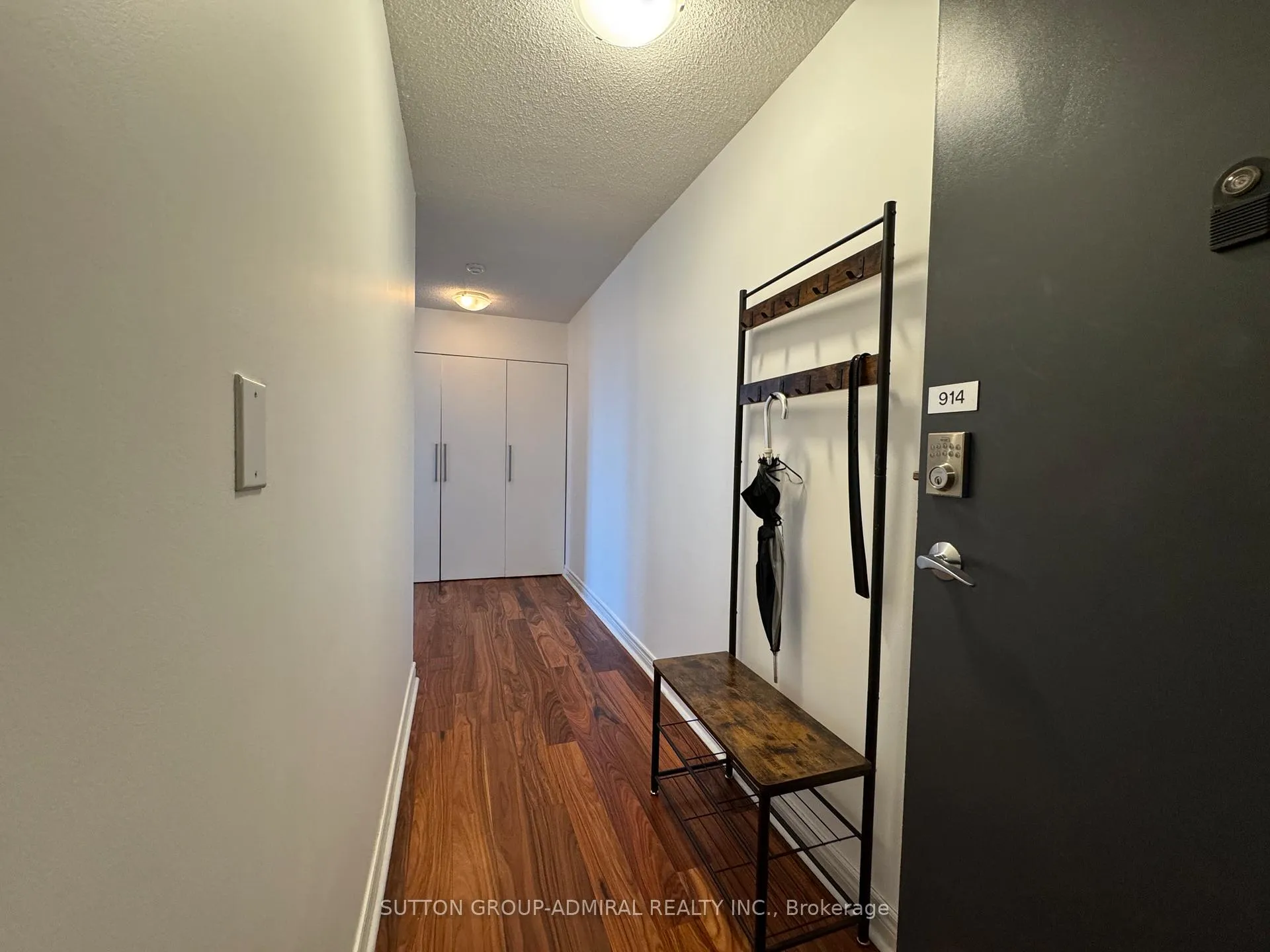 Photo 2 of Unit 914, 225 Wellesley Street E, Toronto, Cabbagetown-South St. James Town — HOMEH