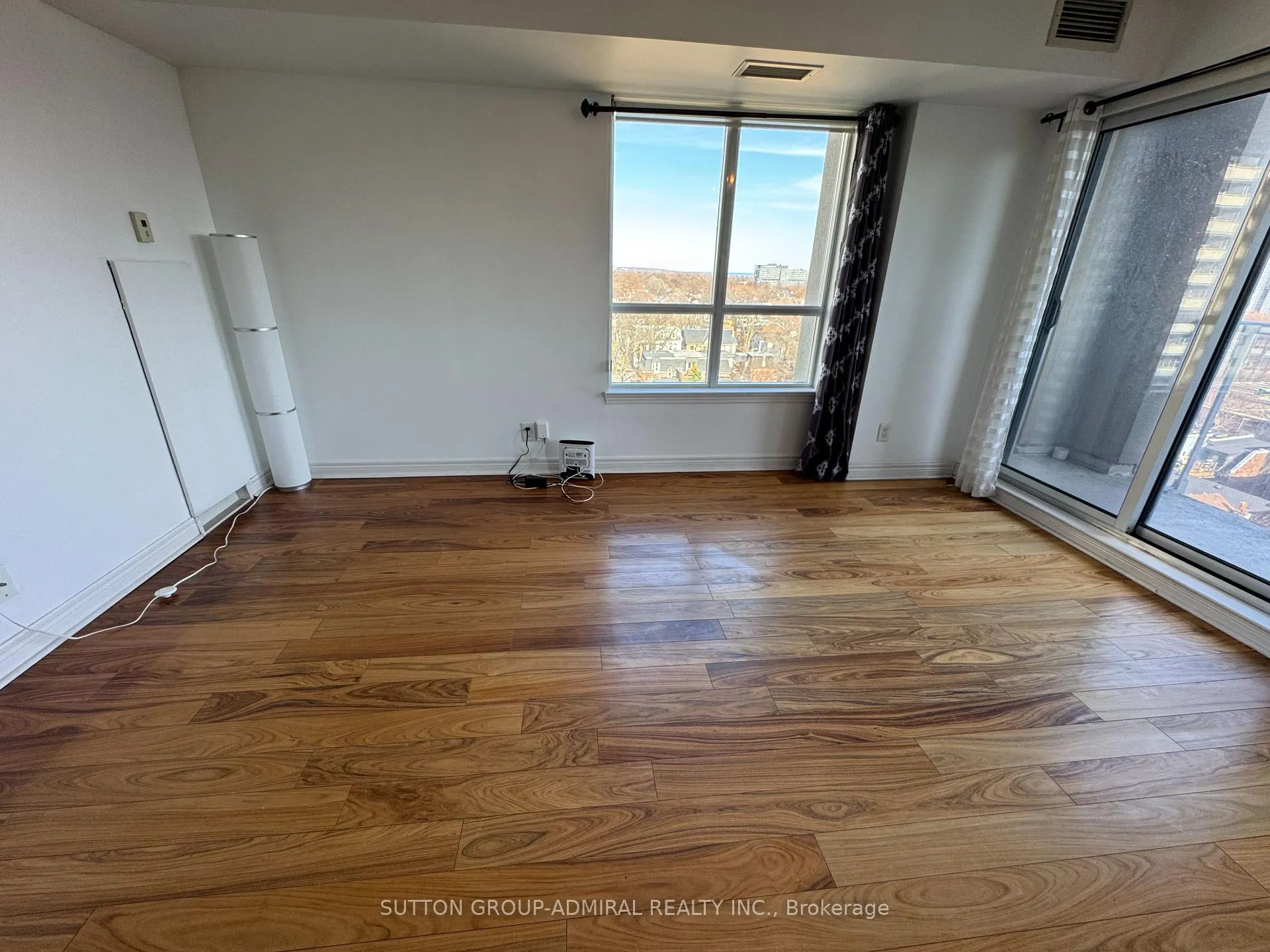 Photo 9 of Unit 914, 225 Wellesley Street E, Toronto, Cabbagetown-South St. James Town — HOMEH
