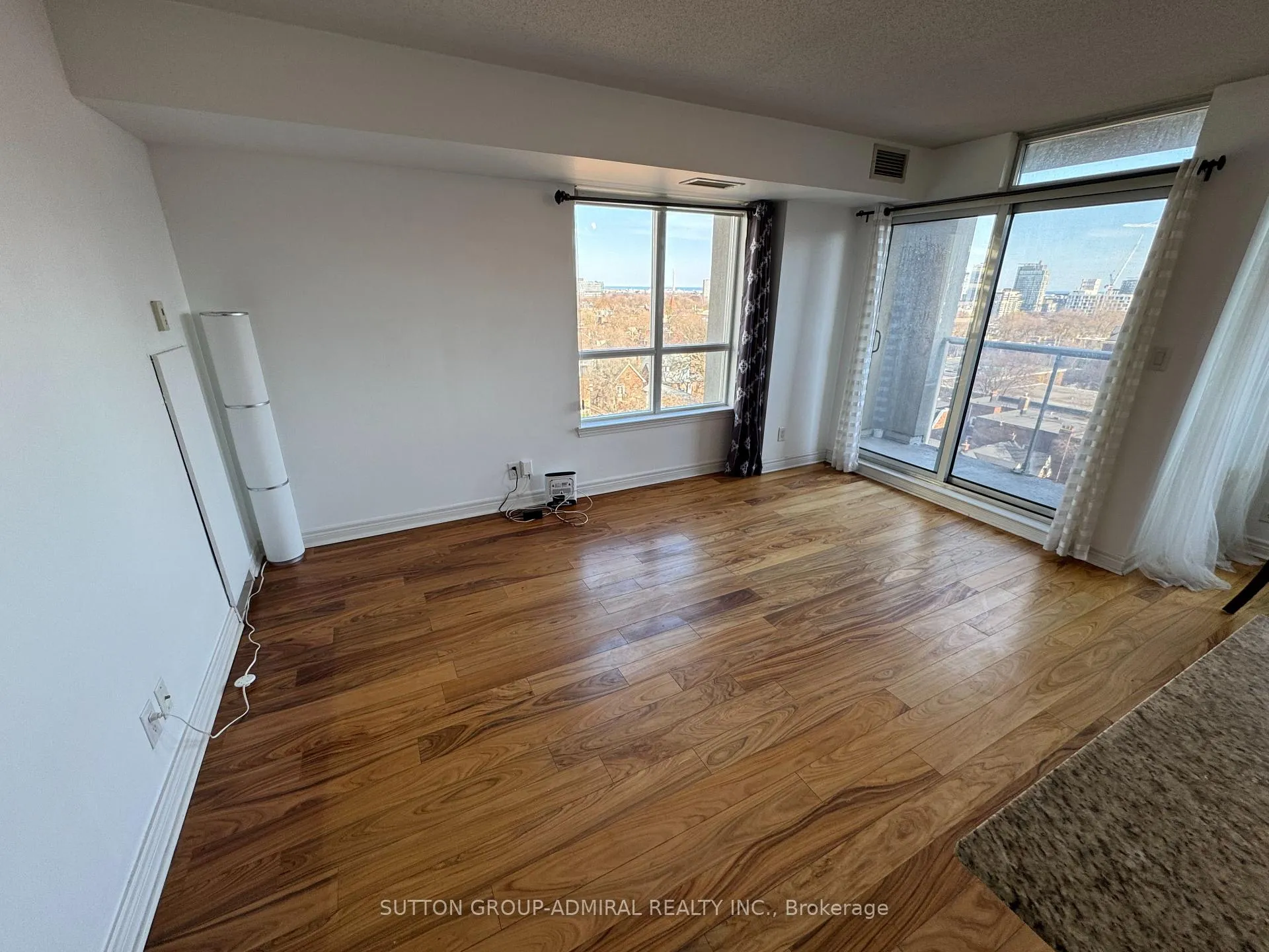 Photo 11 of Unit 914, 225 Wellesley Street E, Toronto, Cabbagetown-South St. James Town — HOMEH