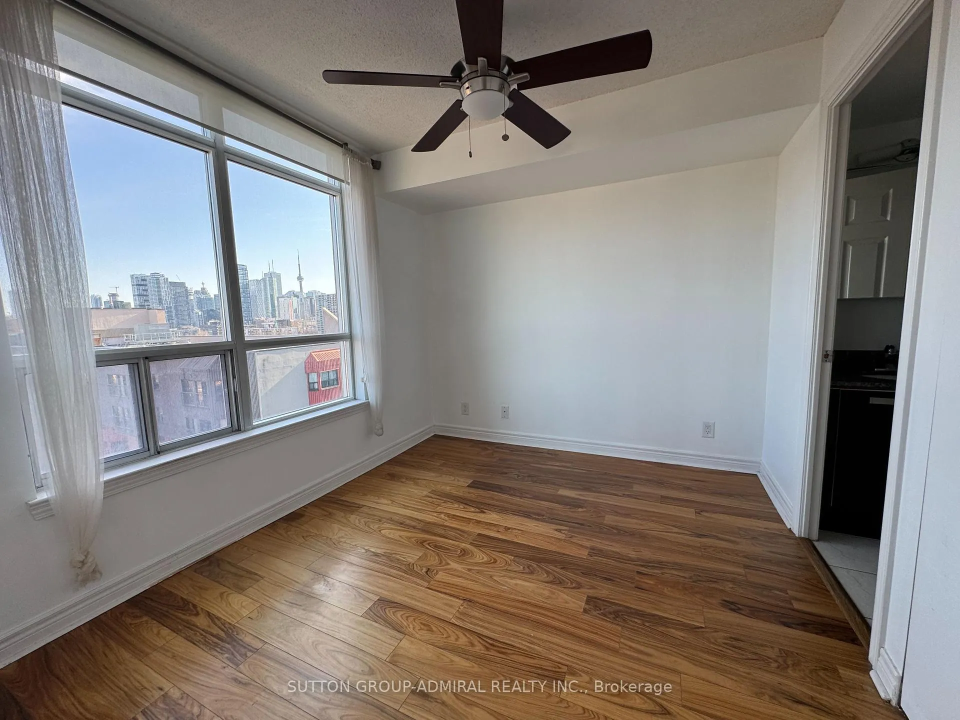 Photo 15 of Unit 914, 225 Wellesley Street E, Toronto, Cabbagetown-South St. James Town — HOMEH