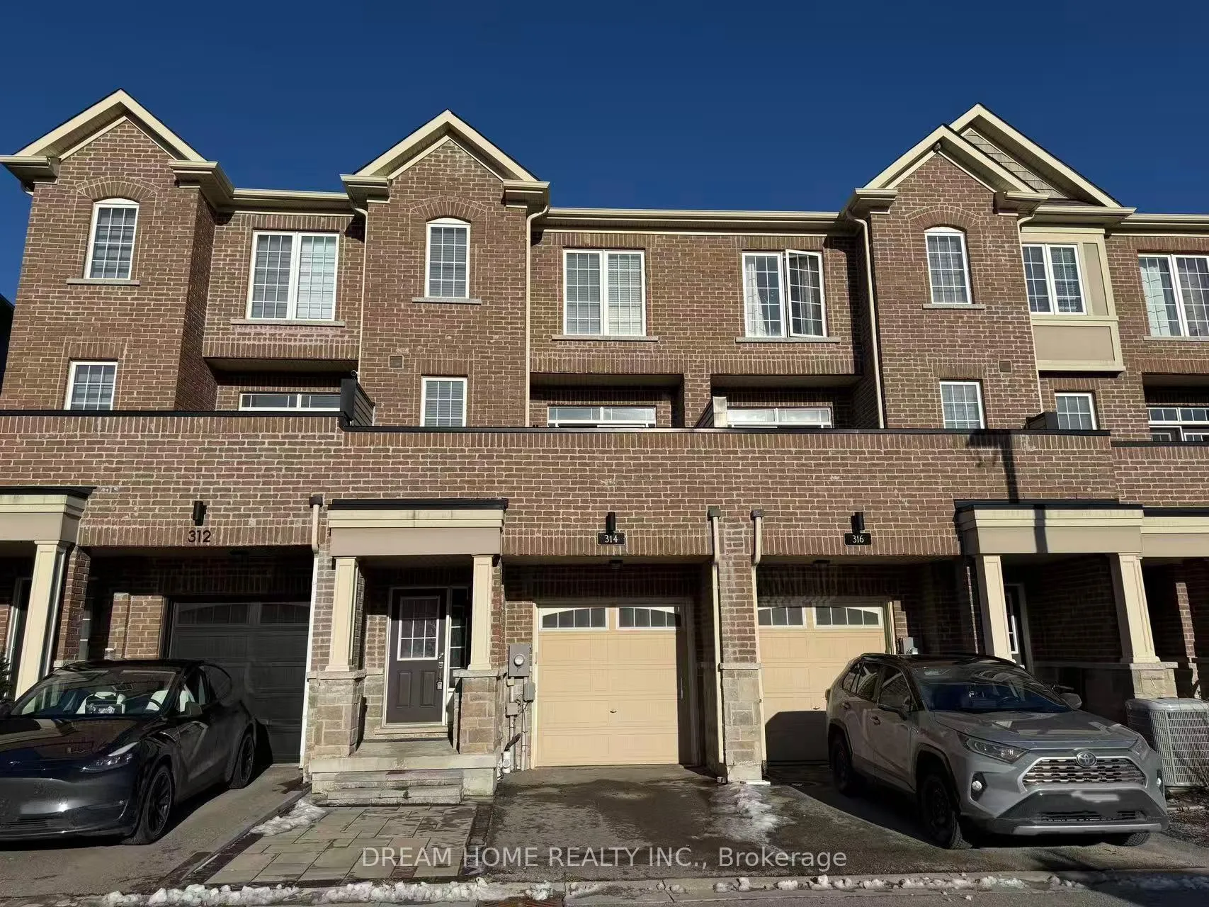 Front of 314 Clay Stones Street