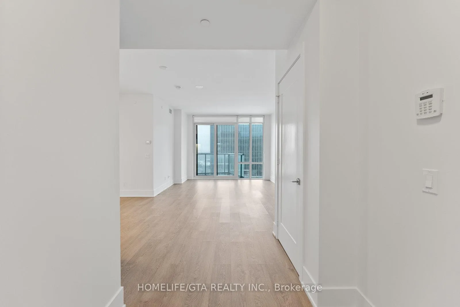 Photo 2 of Unit 801, 15 Merchants' Wharf, Toronto, Waterfront Communities — HOMEH