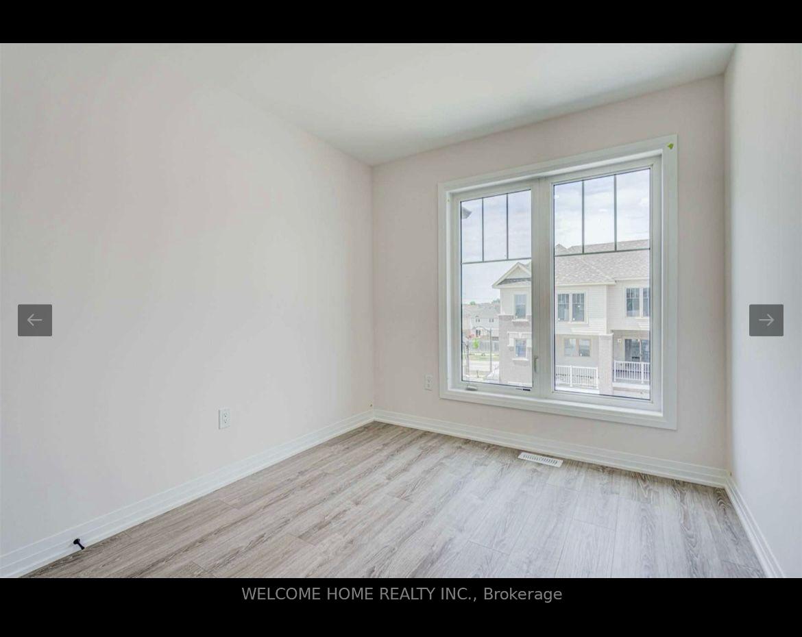 Photo 4 of 5 Ambereen Place, Clarington, Bowmanville — HOMEH