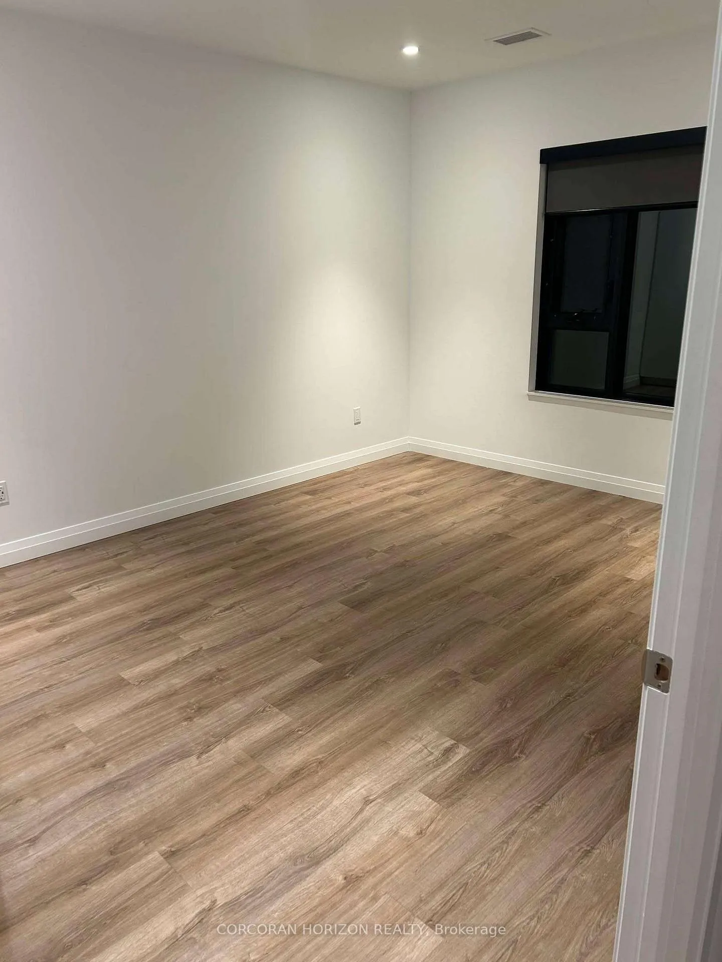Photo 4 of Unit 503, 525 New Dundee Road, Kitchener — HOMEH
