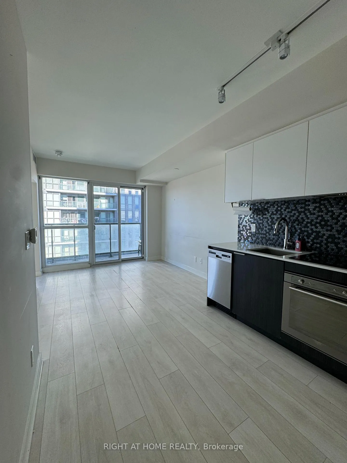 Photo 2 of Unit 2303, 2 Sonic Way, Toronto, Flemingdon Park — HOMEH