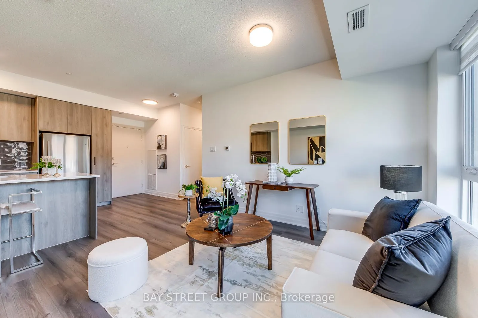 Photo 19 of Unit 327, 101 Cathedral High Street, Markham, Cathedraltown — HOMEH