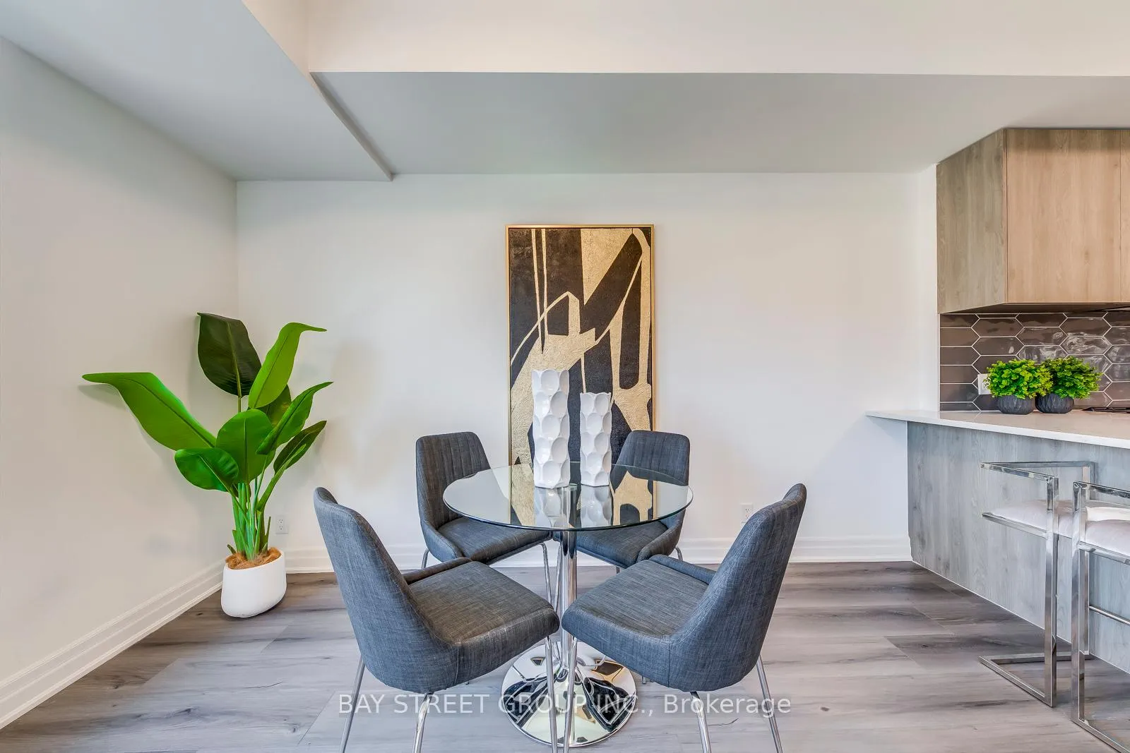 Photo 23 of Unit 327, 101 Cathedral High Street, Markham, Cathedraltown — HOMEH