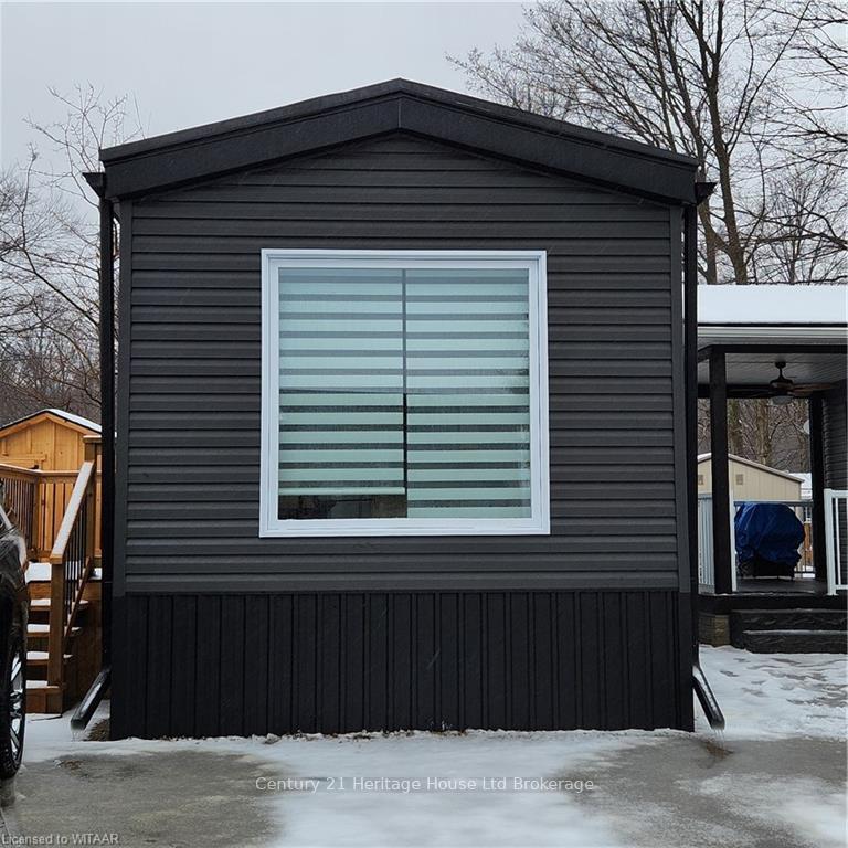 Front of Unit 18, 296 West Quarter Town Road