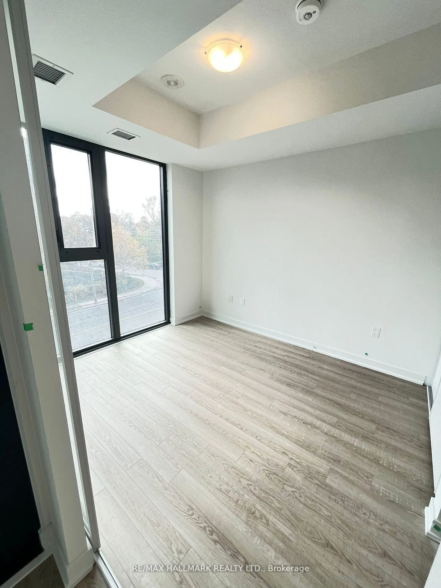 Photo 8 of Unit 318, 250 Lawrence Avenue, Toronto, Lawrence Park North — HOMEH